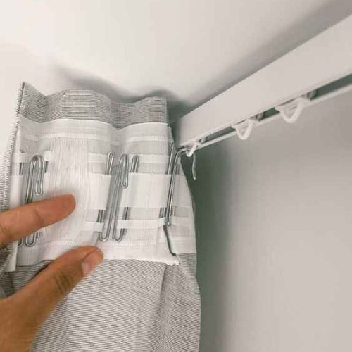 curtain-installation-service