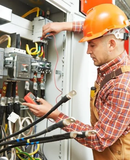 Electrical Contractors In Dubai