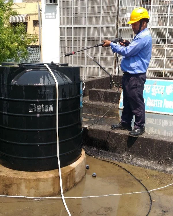 Water Tank Cleaning