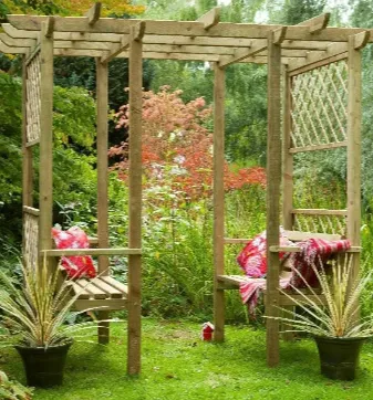 Garden pavilion carpentry